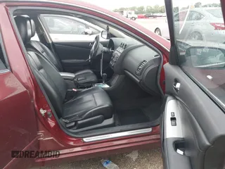 2010 Nissan Altima 3.5 SR with VIN 1N4BL2AP6AN555956, listed as a IAAI auction lot 42109434 with 173,993 mi miles. Bid and sale history available at carsss.com. Image 5.