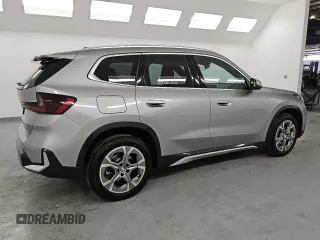 2025 BMW X1 xDrive28i with VIN WBX73EF01S5108498, listed as a Copart auction lot 52829325 with 9,430 mi miles and Clean Title. Bid and sale history available at carsss.com. Image 3.