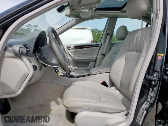 2005 Mercedes-Benz C 240 с VIN WDBRF61JX5A784252, выставлен на аукционе Copart как лот 56888685 с пробегом 27 003 миль миль и Чистый • Clean title. История ставок и продаж доступна на DreamBid. Изображение 7.