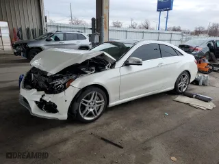 2014 Mercedes-Benz E-Class E 550 with VIN WDDKJ7DB4EF260633, listed as a Copart auction lot 86865654 with 121,203 mi miles and Salvage Title. Bid and sale history available at carsss.com. Image 1.