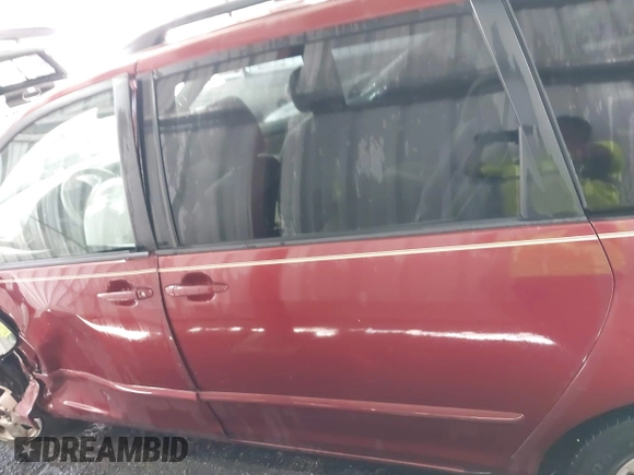 2009 Toyota Sienna CE with VIN 5TDZK23C89S265150, listed as a IAAI auction lot 42079867 with 211,467 mi miles. Bid and sale history available at carsss.com. Image 14.