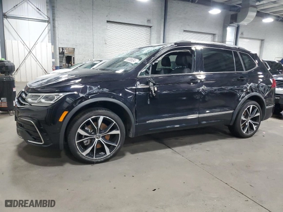 2022 Volkswagen Tiguan SEL R-Line with VIN 3VV4B7AX9NM141266, listed as a Copart auction lot 85086634 with 20,465 mi miles and Salvage Title. Bid and sale history available at carsss.com. Image 1.