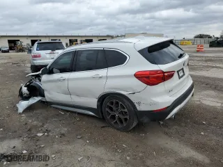 2022 BMW X1 xDrive28i with VIN WBXJG9C0XN5U63096, listed as a Copart auction lot 79253954 with 17,311 mi miles and Salvage Title. Bid and sale history available at carsss.com. Image 2.