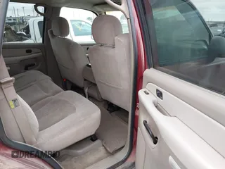 2001 Chevrolet Tahoe LS with VIN 1GNEK13T81J242596, listed as a IAAI auction lot 42177221 with 172,971 mi miles. Bid and sale history available at carsss.com. Image 8.