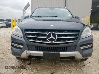 2015 Mercedes-Benz M 350 z VIN 4JGDA5JB2FA487597, wystawiony jako Copart lot #56939805 z przebiegiem 122 791 mil mil oraz Czysty tytuł • Clean title. Historia ofert i sprzedaży dostępna na DreamBid. Obrazek 5.