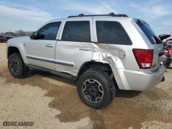 2008 Jeep Grand Cherokee Laredo with VIN 1J8HR48N58C201900, listed as a Copart auction lot 49600275 with 137,551 mi miles and Salvage Title. Bid and sale history available at carsss.com. Image 2.
