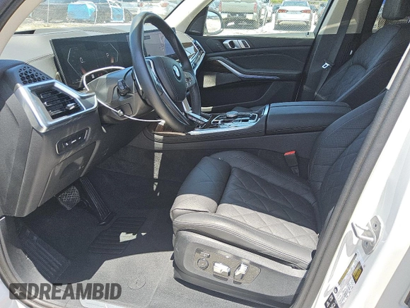 2025 BMW X7 xDrive40i z VIN 5UX23EM02S9W38321, wystawiony jako Copart lot #57358565 z przebiegiem 24 910 mil mil oraz Tytuł czysty. Historia ofert i sprzedaży dostępna na DreamBid. Obrazek 7.