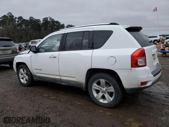 2011 Jeep Compass Latitude with VIN 1J4NT1FB7BD137695, listed as a Copart auction lot 88234495 with 187,059 mi miles and Salvage Title. Bid and sale history available at carsss.com. Image 2.