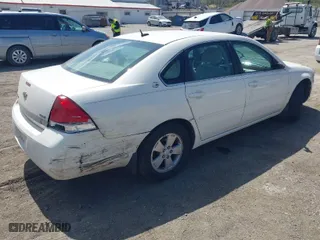2008 Chevrolet Impala LT with VIN 2G1WT58K681198208, listed as a IAAI auction lot 42043517 with 162,830 mi miles. Bid and sale history available at carsss.com. Image 4.