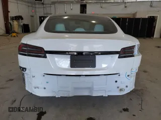 2024 Tesla Model S with VIN 5YJSA1E56RF538488, listed as a Copart auction lot 54702885 with 9,470 mi miles and Salvage title. Bid and sale history available at DreamBid. Image 6.