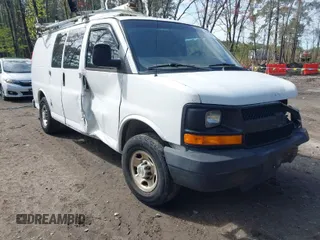 2009 Chevrolet Express Cargo Van with VIN 1GCGG25C591110395, listed as a IAAI auction lot 41934351 with 263,398 mi miles. Bid and sale history available at carsss.com. Image 1.