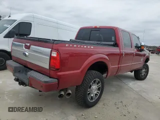2015 Ford F-350 Platinum z VIN 1FT8W3BTXFEB43009, wystawiony jako Copart lot #44359255 z przebiegiem 117 264 mil mil oraz Szkoda całkowita • Salvage title. Historia ofert i sprzedaży dostępna na DreamBid. Obrazek 3.