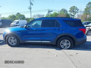 2020 Ford Explorer XLT with VIN 1FMSK7DH6LGB18394, listed as a IAAI auction lot 41876593 with 52,526 mi miles. Bid and sale history available at carsss.com. Image 14.