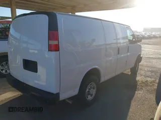 2011 Chevrolet Express Cargo z VIN 1GCWGFCG6B1120481, wystawiony jako IAAI lot #42218197 z przebiegiem 204 375 mil mil oraz . Historia ofert i sprzedaży dostępna na DreamBid. Obrazek 4.