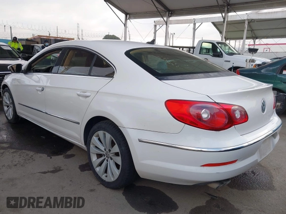 2009 Volkswagen CC Sport with VIN WVWML73C79E566020, listed as a IAAI auction lot 42140306 with 133,411 mi miles. Bid and sale history available at carsss.com. Image 3.