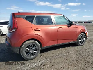 2021 Kia Soul EX with VIN KNDJ33AU6M7756945, listed as a Copart auction lot 51644205 with 84,006 mi miles and Clean Title. Bid and sale history available at carsss.com. Image 3.