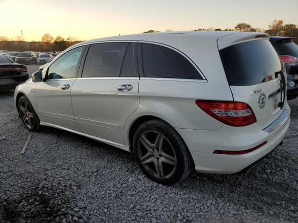 2012 Mercedes-Benz R-Class R 350 with VIN 4JGCB5HE1CA142811, listed as a Copart auction lot 82149634 with 187,770 mi miles and Salvage Title. Bid and sale history available at carsss.com. Image 2.