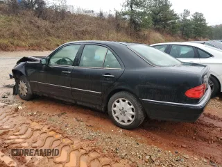 1998 Mercedes-Benz E 320 with VIN WDBJF25F0WA684027, listed as a Copart auction lot 82171114 with 259,427 mi miles and Salvage Title. Bid and sale history available at DreamBid. Image 2.