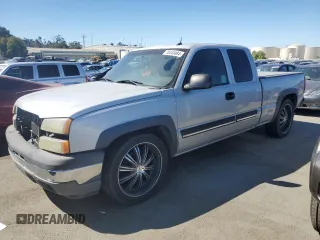 2005 Chevrolet Silverado 1500 z VIN 1GCEC19T75Z187062, wystawiony jako Copart lot #70443494 z przebiegiem 213 905 mil mil oraz Szkoda całkowita • Salvage title. Historia ofert i sprzedaży dostępna na DreamBid. Obrazek 1.