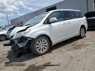 2016 Toyota Sienna Limited with VIN 5TDDK3DC9GS135308, listed as a Copart auction lot 60730275 with 169,859 mi miles and Salvage title. Bid and sale history available at DreamBid. Image 1.