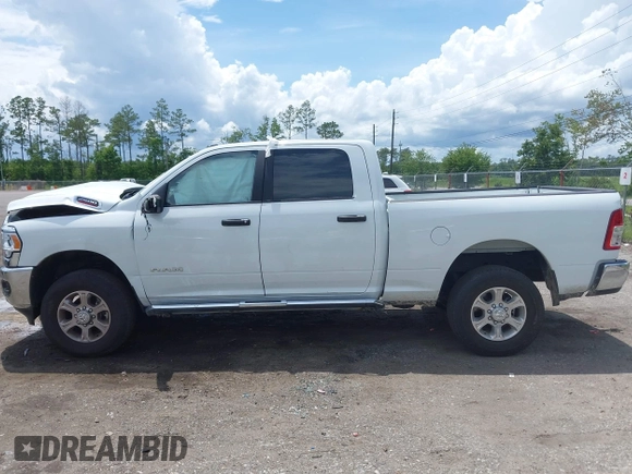 2024 Ram 2500 Big Horn with VIN 3C6UR5DJ9RG364926, listed as a IAAI auction lot 42492882 with 19,137 mi miles and . Bid and sale history available at DreamBid. Image 14.