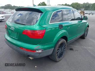 2007 Audi Q7 Premium z VIN WA1BY74L57D034561, wystawiony jako IAAI lot #42730657 z przebiegiem 174 110 mil mil oraz . Historia ofert i sprzedaży dostępna na DreamBid. Obrazek 4.