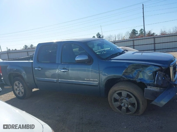 2011 GMC Sierra 1500 SLE with VIN 3GTP1VE07BG118014, listed as a IAAI auction lot 41224998 with 244,932 mi miles. Bid and sale history available at carsss.com. Image 13.