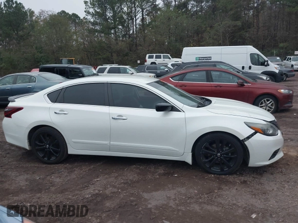 2017 Nissan Altima SL z VIN 1N4AL3AP7HC263627, wystawiony jako IAAI lot #40978960 z przebiegiem 149 182 mil mil oraz . Historia ofert i sprzedaży dostępna na DreamBid. Obrazek 12.