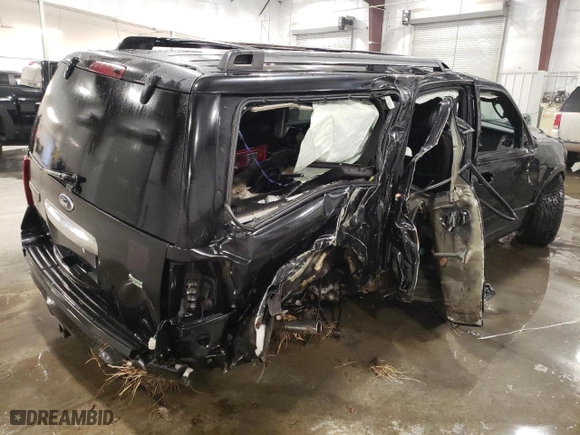 2013 Ford Expedition EL Limited with VIN 1FMJK2A58DEF53794, listed as a Copart auction lot 83566694 with 191,710 mi miles and Salvage Title. Bid and sale history available at carsss.com. Image 3.