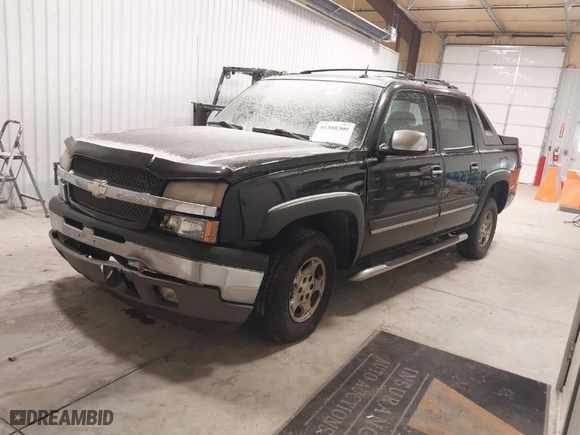 2005 Chevrolet Avalanche LS with VIN 3GNEC12Z45G296522, listed as a IAAI auction lot 41380309 with 245,380 mi miles. Bid and sale history available at carsss.com. Image 2.
