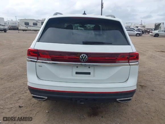 2024 Volkswagen Atlas 2.0T SE w/Technology with VIN 1V2WR2CA6RC536364, listed as a IAAI auction lot 41562806 with 27,935 mi miles. Bid and sale history available at carsss.com. Image 17.