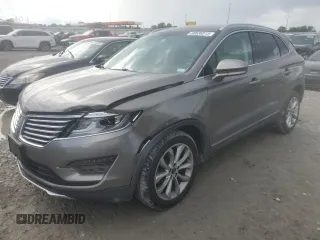 2016 Lincoln MKC Select z VIN 5LMCJ2D97GUJ00400, wystawiony jako Copart lot #60836515 z przebiegiem 82 676 mil mil oraz Szkoda całkowita • Salvage title. Historia ofert i sprzedaży dostępna na DreamBid. Obrazek 1.