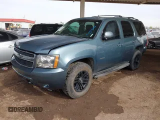 2009 Chevrolet Tahoe 2LT z VIN 1GNFK23069R293642, wystawiony jako IAAI lot #41584582 z przebiegiem 140 633 mil mil oraz . Historia ofert i sprzedaży dostępna na DreamBid. Obrazek 2.