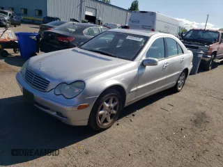 2002 Mercedes-Benz C 230/260/280/320 z VIN WDBRF61J22F218620, wystawiony jako Copart lot #64032525 z przebiegiem 135 217 mil mil oraz Czysty tytuł • Clean title. Historia ofert i sprzedaży dostępna na DreamBid. Obrazek 1.