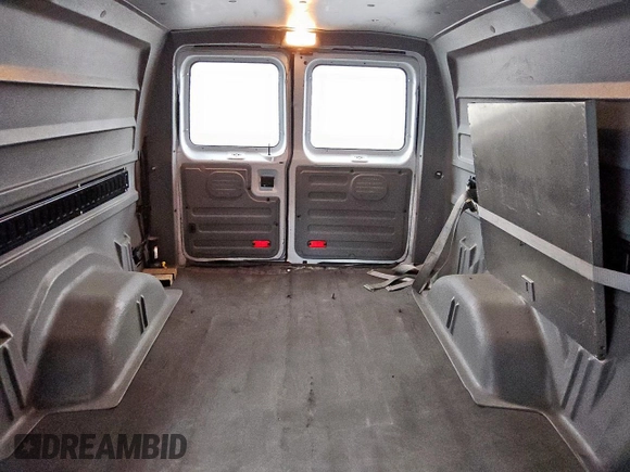 2013 Ford Econoline Cargo Commercial с VIN 1FTSE3EL8DDB18374, выставлен на аукционе Copart как лот 58964135 с пробегом 103 690 миль миль и Чистый • Clean title. История ставок и продаж доступна на DreamBid. Изображение 10.