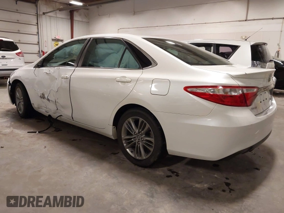 2015 Toyota Camry XLE with VIN 4T1BF1FK0FU083626, listed as a IAAI auction lot 41911558 with 79,640 mi miles and . Bid and sale history available at DreamBid. Image 3.