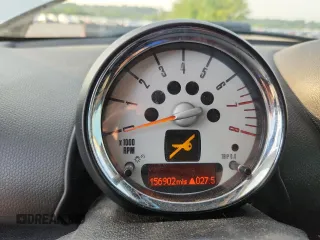 2012 MINI Countryman S z VIN WMWZC3C52CWL81324, wystawiony jako Copart lot #62769105 z przebiegiem 156 902 mil mil oraz Czysty tytuł • Clean title. Historia ofert i sprzedaży dostępna na DreamBid. Obrazek 9.