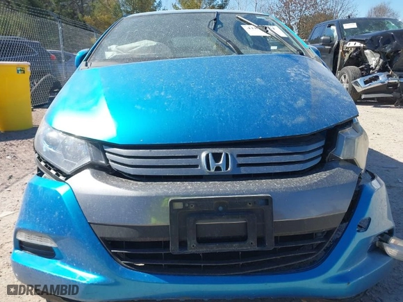 2010 Honda Insight EX with VIN JHMZE2H70AS000266, listed as a IAAI auction lot 41804751 with 236,784 mi miles. Bid and sale history available at carsss.com. Image 12.