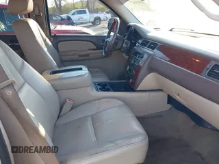 2009 Chevrolet Silverado 1500 with VIN 3GCEC33J49G178179, listed as a IAAI auction lot 41810627 with 205,823 mi miles and . Bid and sale history available at DreamBid. Image 5.