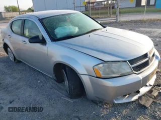 2010 Dodge Avenger SXT z VIN 1B3CC4FB8AN117741, wystawiony jako IAAI lot #41967174 z przebiegiem 206 803 mil mil oraz . Historia ofert i sprzedaży dostępna na DreamBid. Obrazek 1.