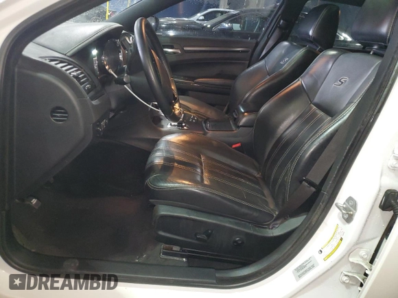 2014 Chrysler 300 with VIN 2C3CCAGG2EH384593, listed as a Copart auction lot 51851195 with 101,279 mi miles and Clean Title. Bid and sale history available at carsss.com. Image 7.