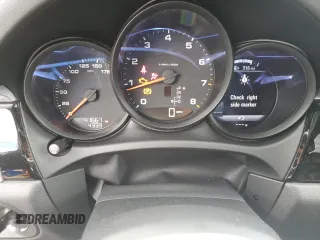 2018 Porsche Macan с VIN WP1AA2A54JLB02715, выставлен на аукционе Copart как лот 58172875 с пробегом 41 667 миль миль и Списание • Salvage title. История ставок и продаж доступна на DreamBid. Изображение 9.