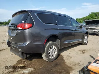 2020 Chrysler Pacifica Touring L with VIN 2C4RC1BG5LR124953, listed as a Copart auction lot 59874695 with 67,855 mi miles and Salvage title. Bid and sale history available at DreamBid. Image 3.