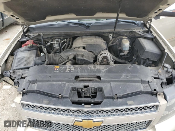 2012 Chevrolet Suburban LS with VIN 1GNSKHE77CR235736, listed as a Copart auction lot 69155704 with 0 mi miles and Non Repairable. Bid and sale history available at carsss.com. Image 12.