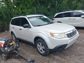 2010 Subaru Forester X с VIN JF2SH6BC4AH916504, выставлен на аукционе IAAI как лот 42427203 с пробегом 236 060 миль миль и . История ставок и продаж доступна на DreamBid. Изображение 1.