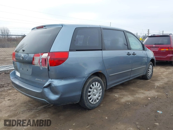 2004 Toyota Sienna with VIN 5TDZA29C44S036628, listed as a IAAI auction lot 41691034 with 389,982 mi miles and . Bid and sale history available at DreamBid. Image 4.