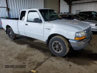 2000 Ford Ranger XL with VIN 1FTYR14V3YPC09059, listed as a Copart auction lot 48610905 with 260,821 mi miles and Clean Title. Bid and sale history available at carsss.com. Image 4.