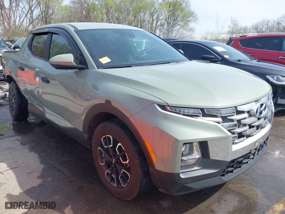 2022 Hyundai Santa Cruz SEL with VIN 5NTJBDAE0NH028571, listed as a IAAI auction lot 41922864 with 39,459 mi miles. Bid and sale history available at carsss.com. Image 1.
