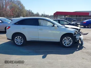 2016 Acura RDX Technology with VIN 5J8TB4H54GL009695, listed as a IAAI auction lot 41784860 with 115,184 mi miles and . Bid and sale history available at carsss.com. Image 13.