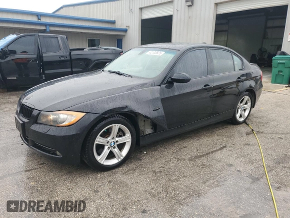 2006 BMW 3 Series 330xi with VIN WBAVD33526KV62365, listed as a Copart auction lot 42105825 with 140,248 mi miles and Clean Title. Bid and sale history available at carsss.com. Image 1.